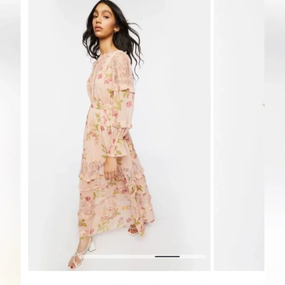 Lace-Trim Tiered Floral Maxi Dress - Picture 4 of 10